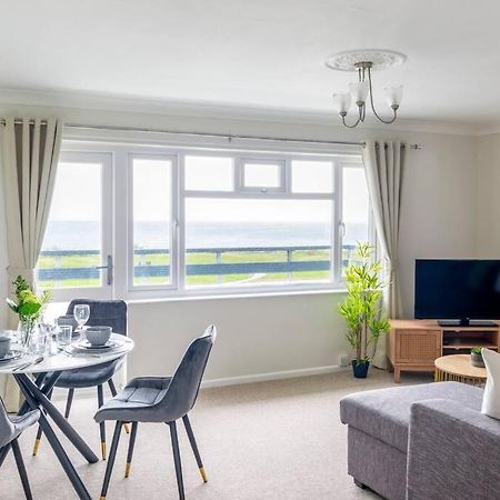 Panoramic Sea View Apartment Sleeps 4-Free Parking Bournemouth Exterior photo