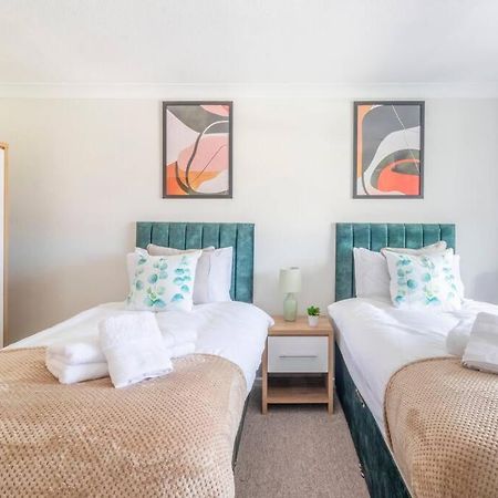 Panoramic Sea View Apartment Sleeps 4-Free Parking Bournemouth Exterior photo